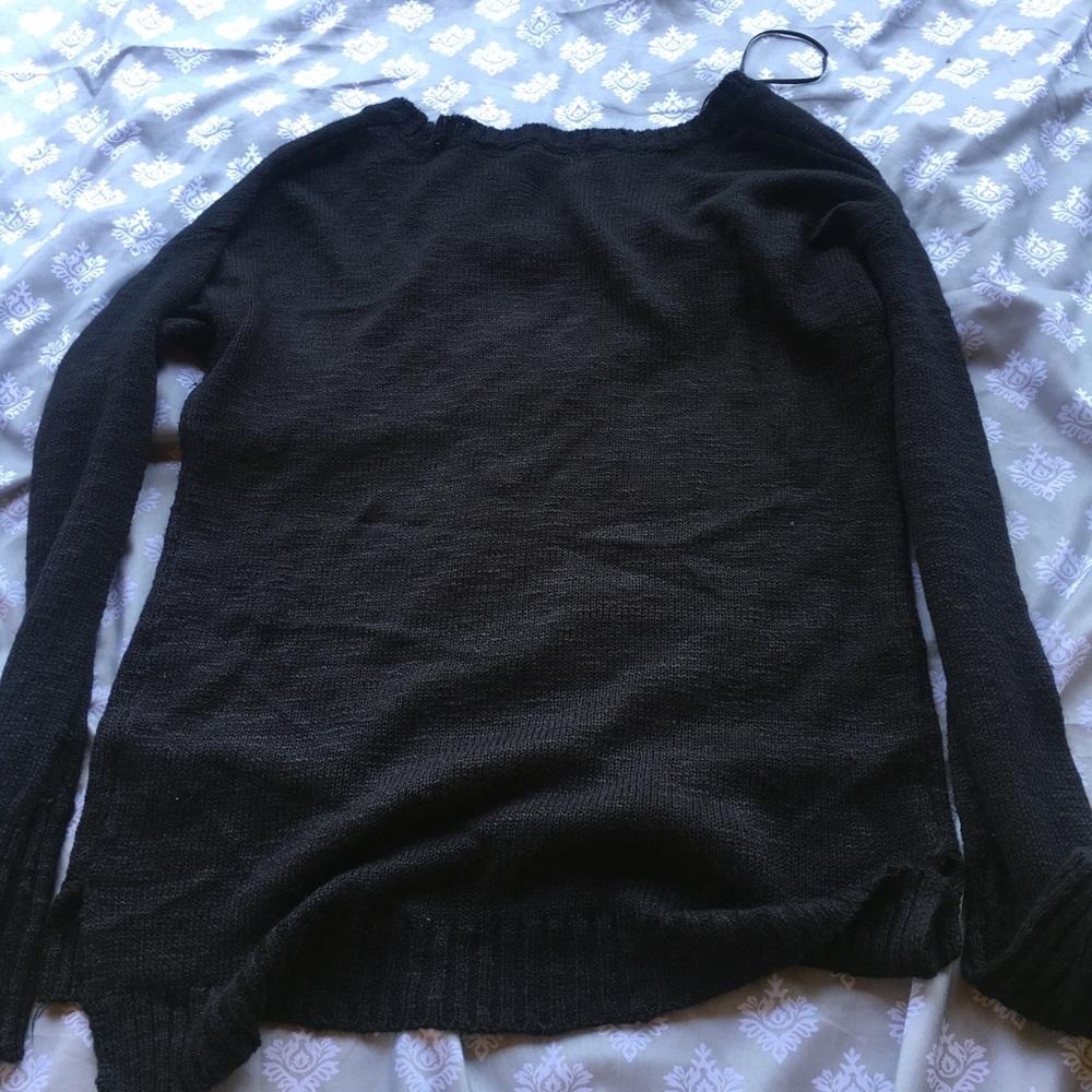 Skull knit sweater